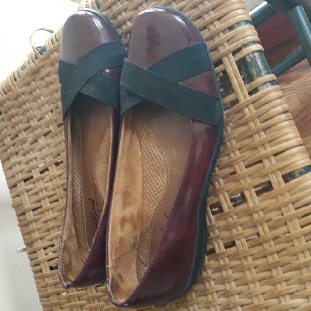 Naturalizer naturalsoul flats shoes burgundy size 6